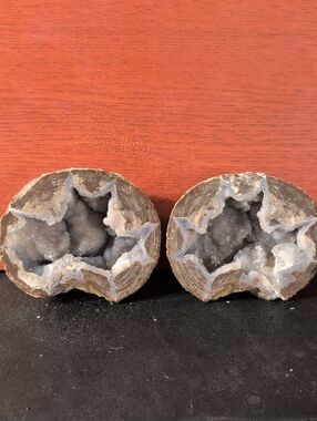 Dugway Geode #8 UV Light Reactive